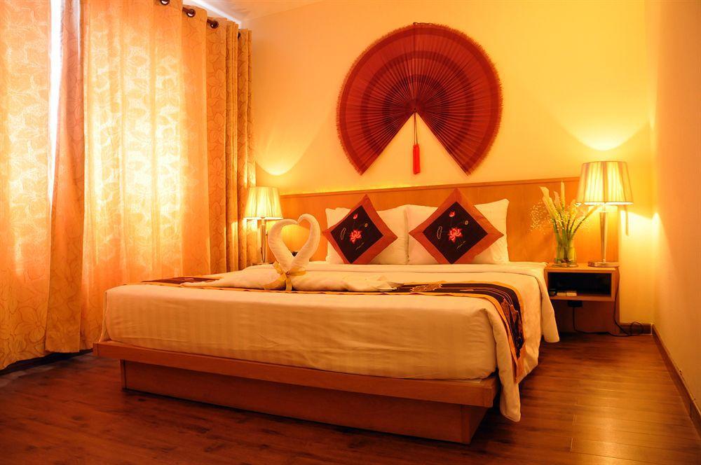 Viet Lotus Saigon Hotel Ho Chi Minh City Exterior photo