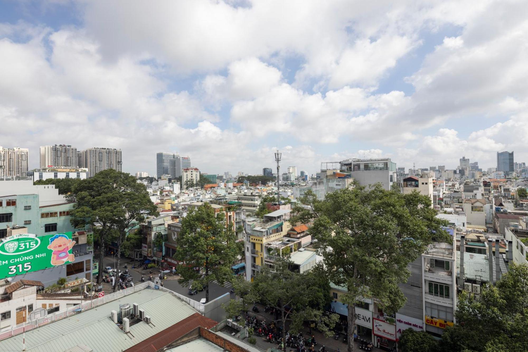 Viet Lotus Saigon Hotel Ho Chi Minh City Exterior photo
