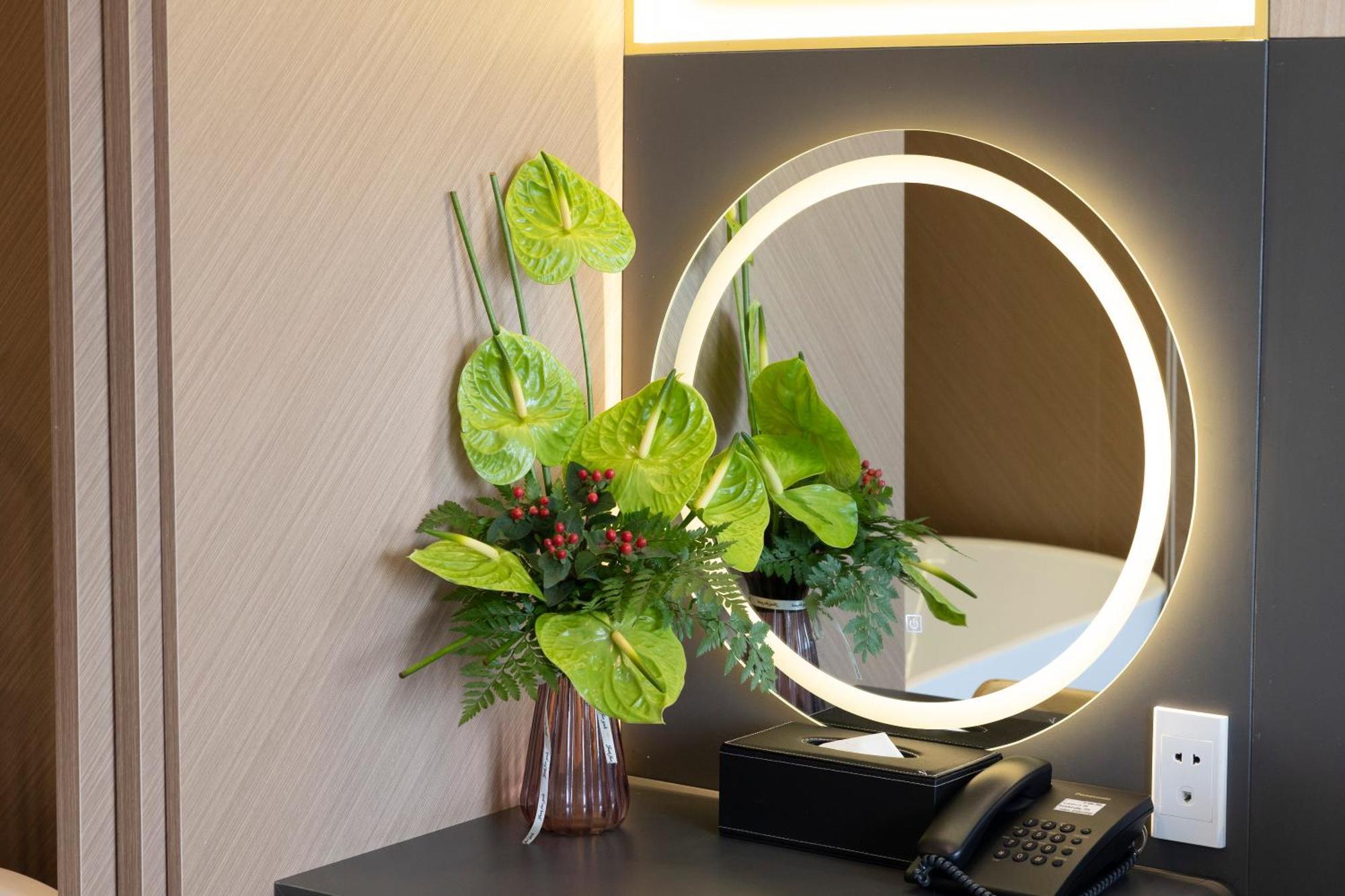 Viet Lotus Saigon Hotel Ho Chi Minh City Exterior photo