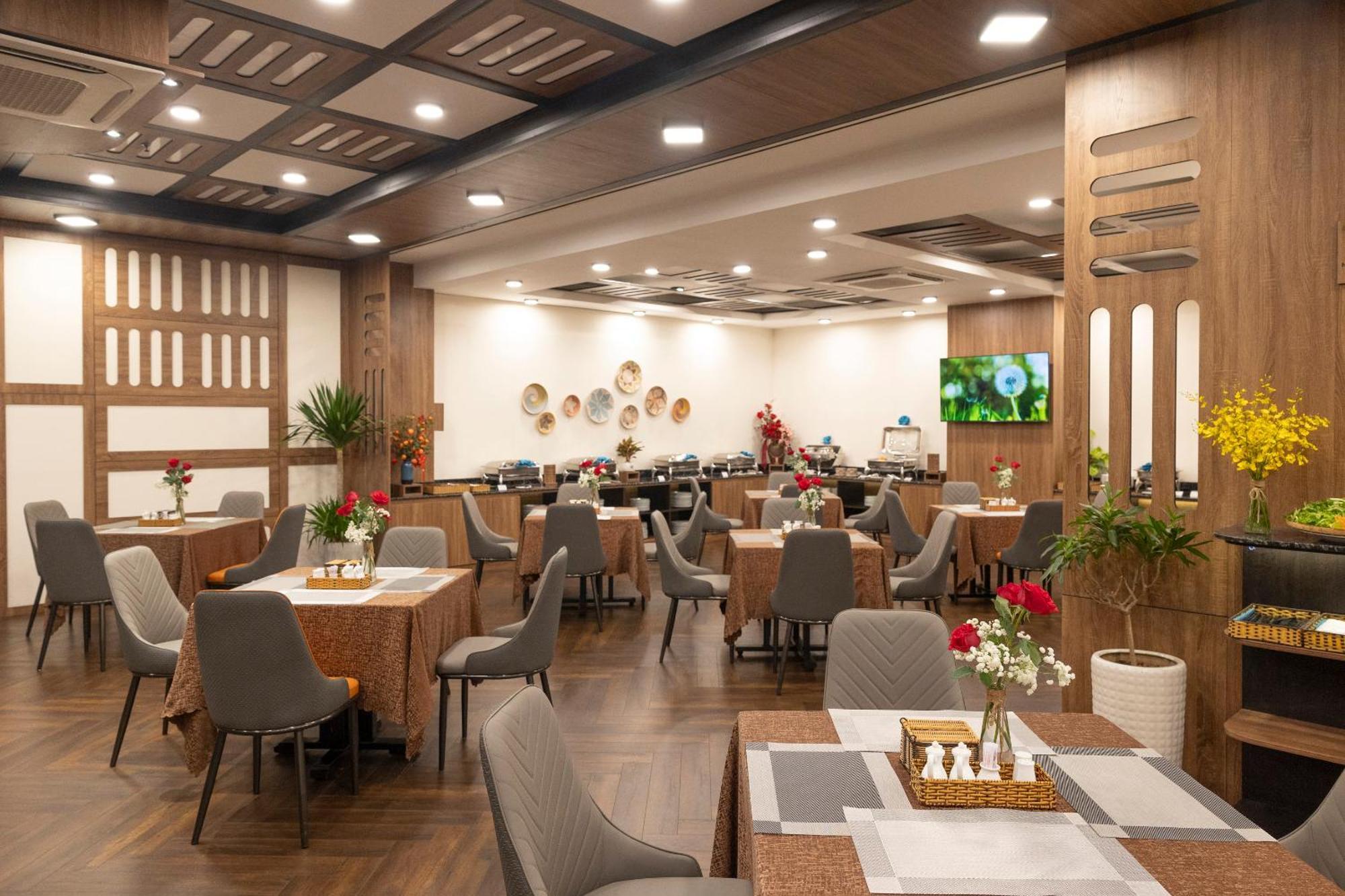 Viet Lotus Saigon Hotel Ho Chi Minh City Exterior photo