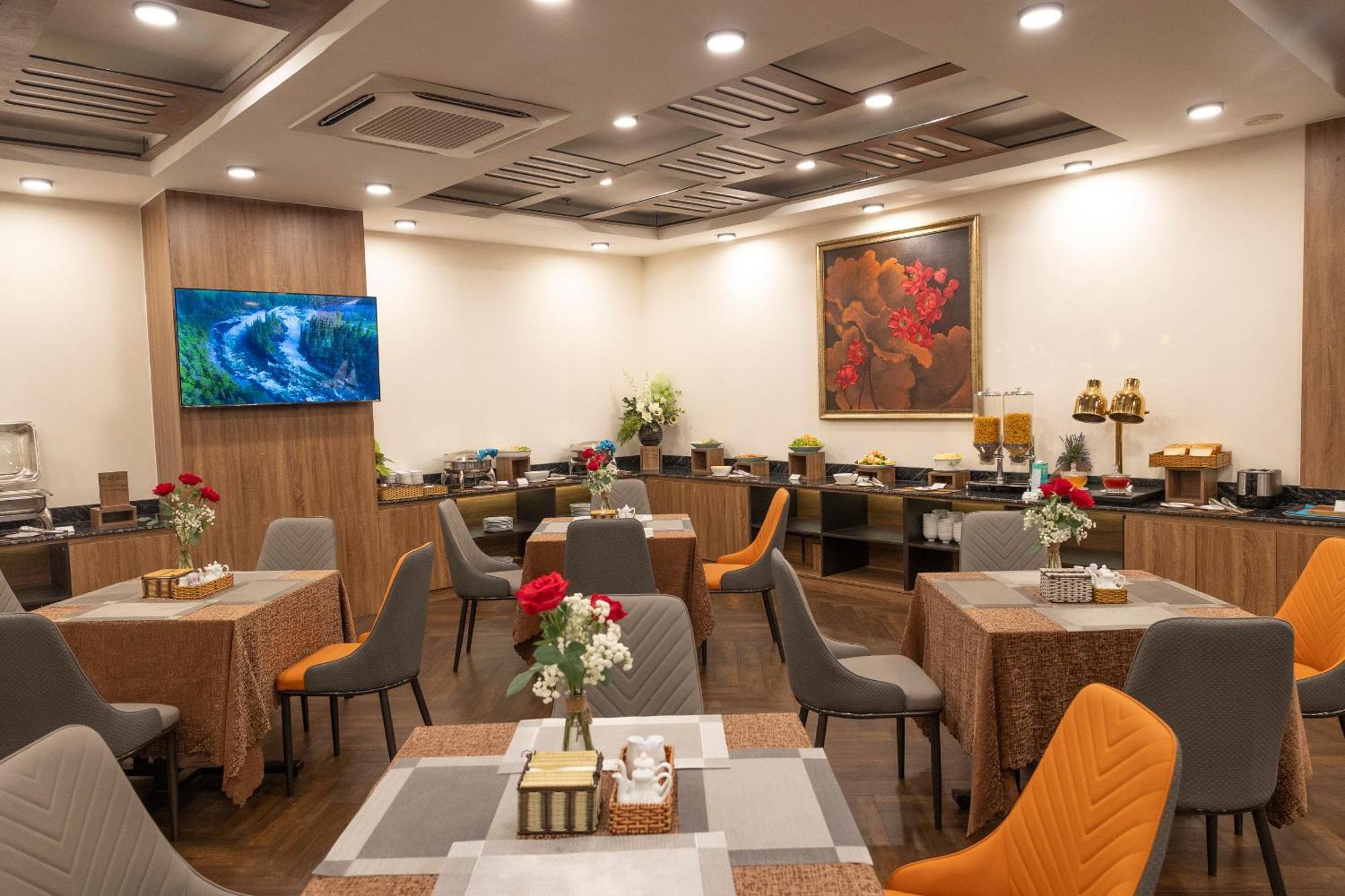 Viet Lotus Saigon Hotel Ho Chi Minh City Exterior photo