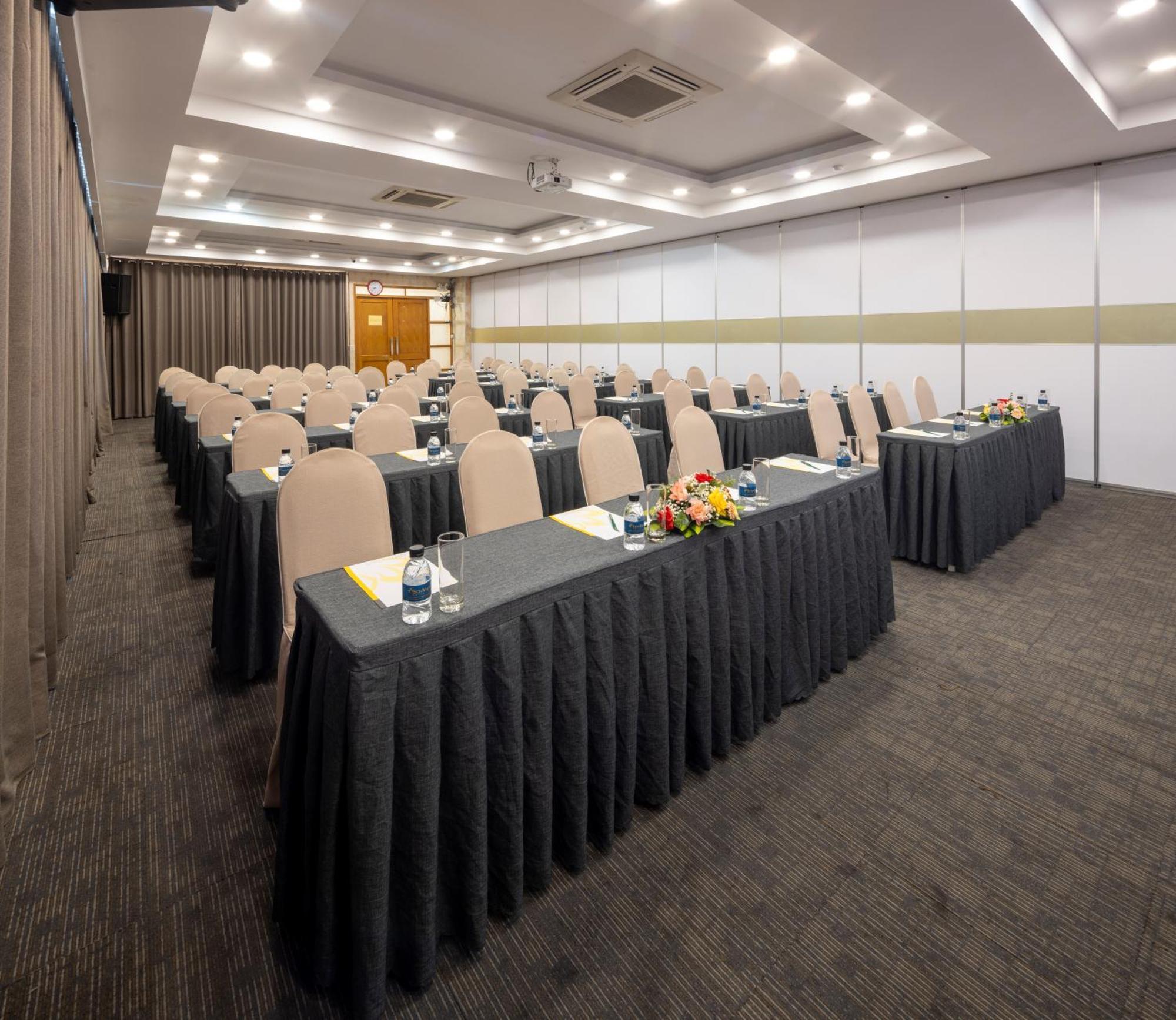 Viet Lotus Saigon Hotel Ho Chi Minh City Exterior photo