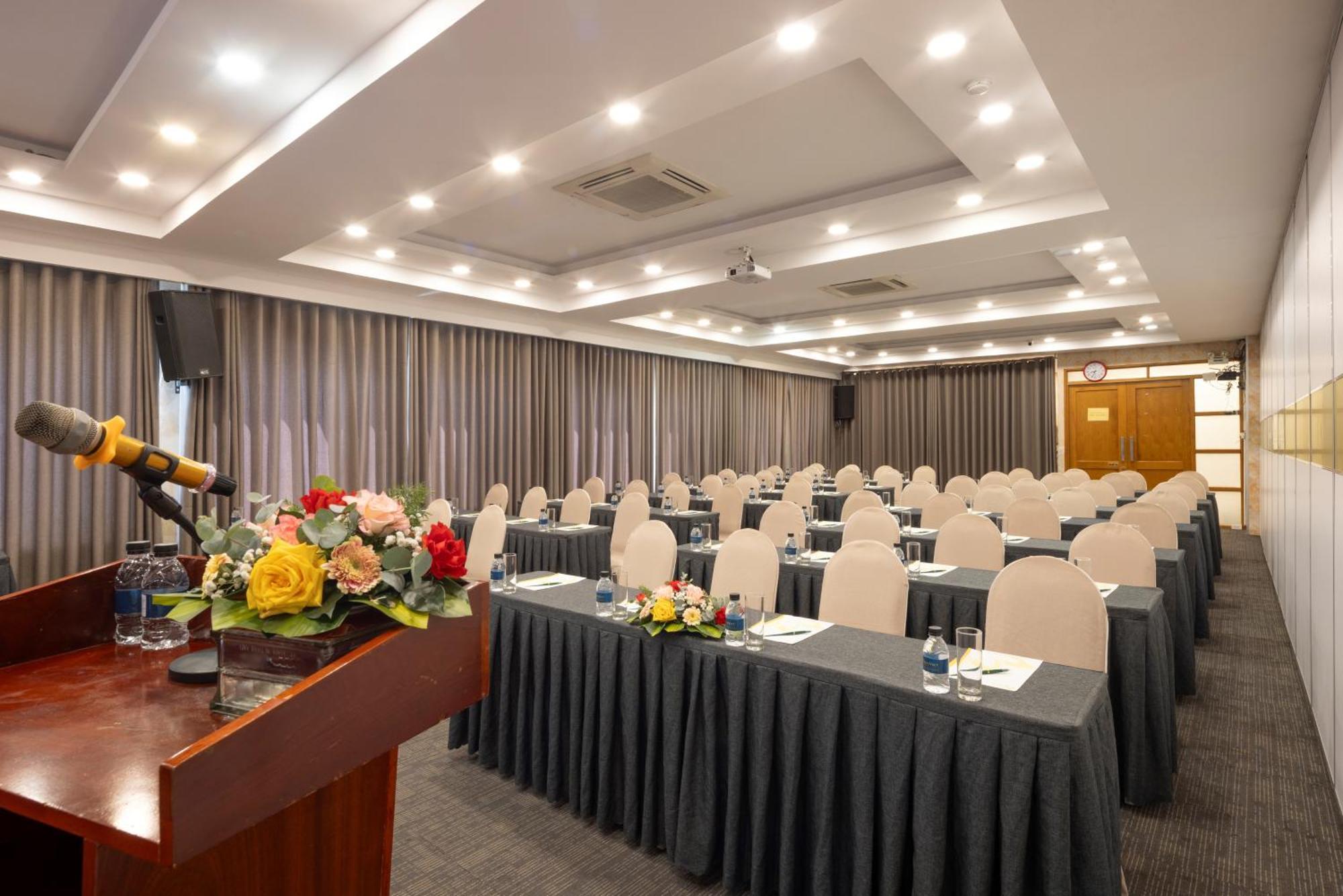 Viet Lotus Saigon Hotel Ho Chi Minh City Exterior photo